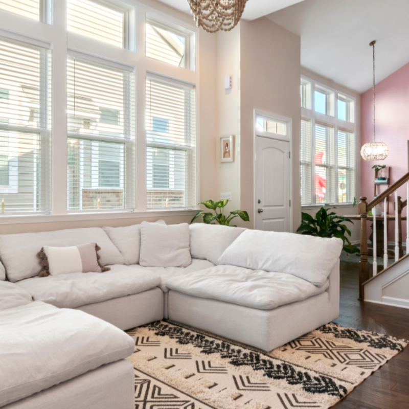 How to Create a Luxury Living Room Without Breaking the Bank?