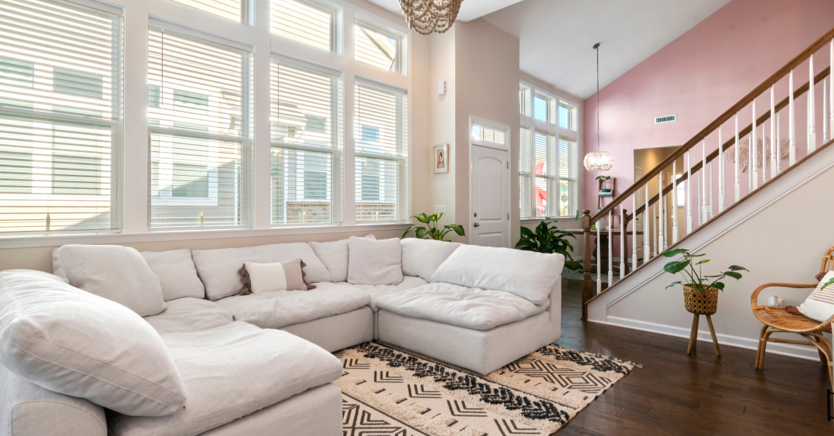 Read more about the article How to Create a Luxury Living Room Without Breaking the Bank?