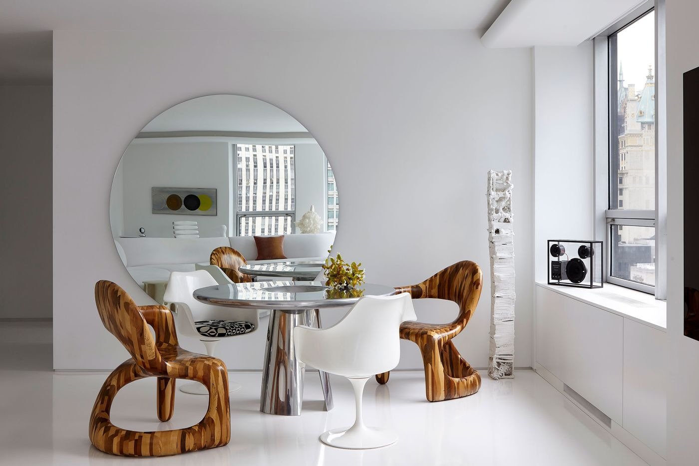 You are currently viewing Space Age Interior Design: The New Wave of Futuristic Styling for Modern Homes